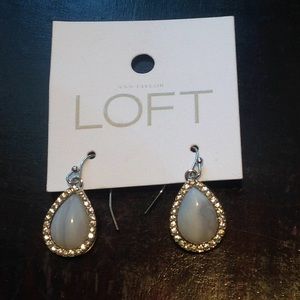 NWT ANN TAYLOR drop silver earrings